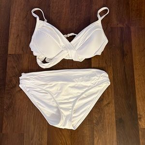 La Blanca size 8 white bikini set worn 1 time